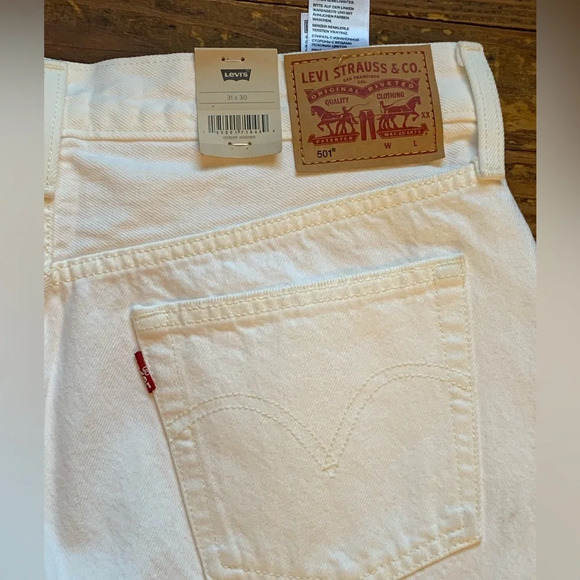 NWT Levi’s 501 Original Fit Straight Leg Jeans Distressed White Denim - Picture 14 of 14